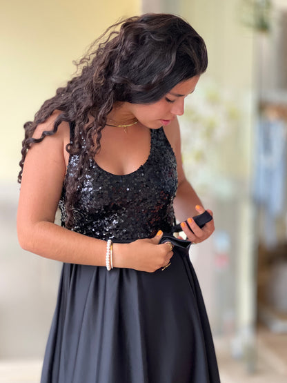 Vestido longo preto com lantejoulas