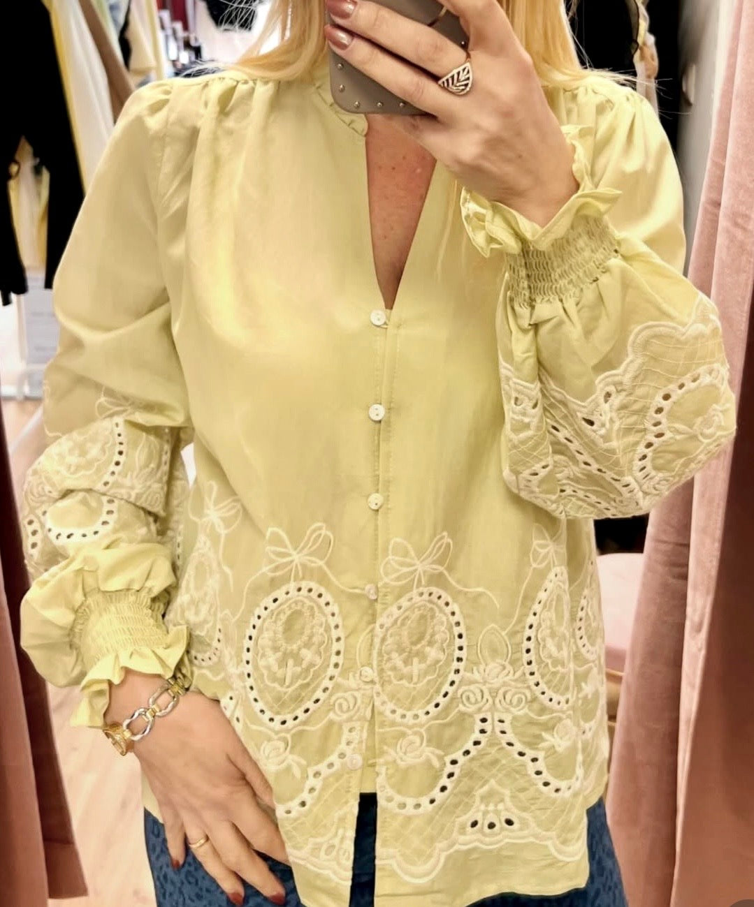 Camisa bordada